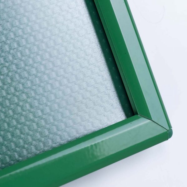 opti-frame-5-x-7-055-green-ral-6029-profile-mitred-corner-with-back-support (4)