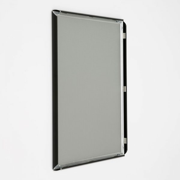 18x24-snap-poster-frame-1-inch-black-profile-mitred-corner (5)