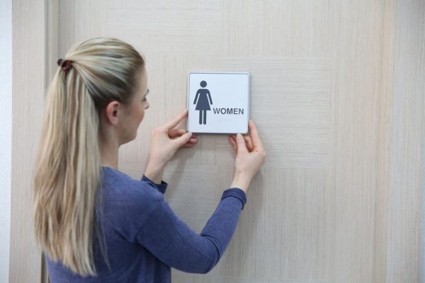 6-x-6-restroom-sign-for-woman-aluminum (3)