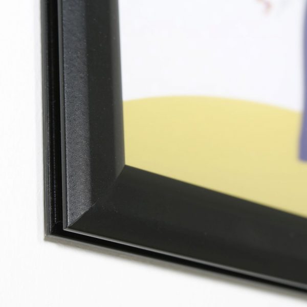 8-5x11-slide-in-frame-1-inch-black-mitred-profile-double-sided (4)