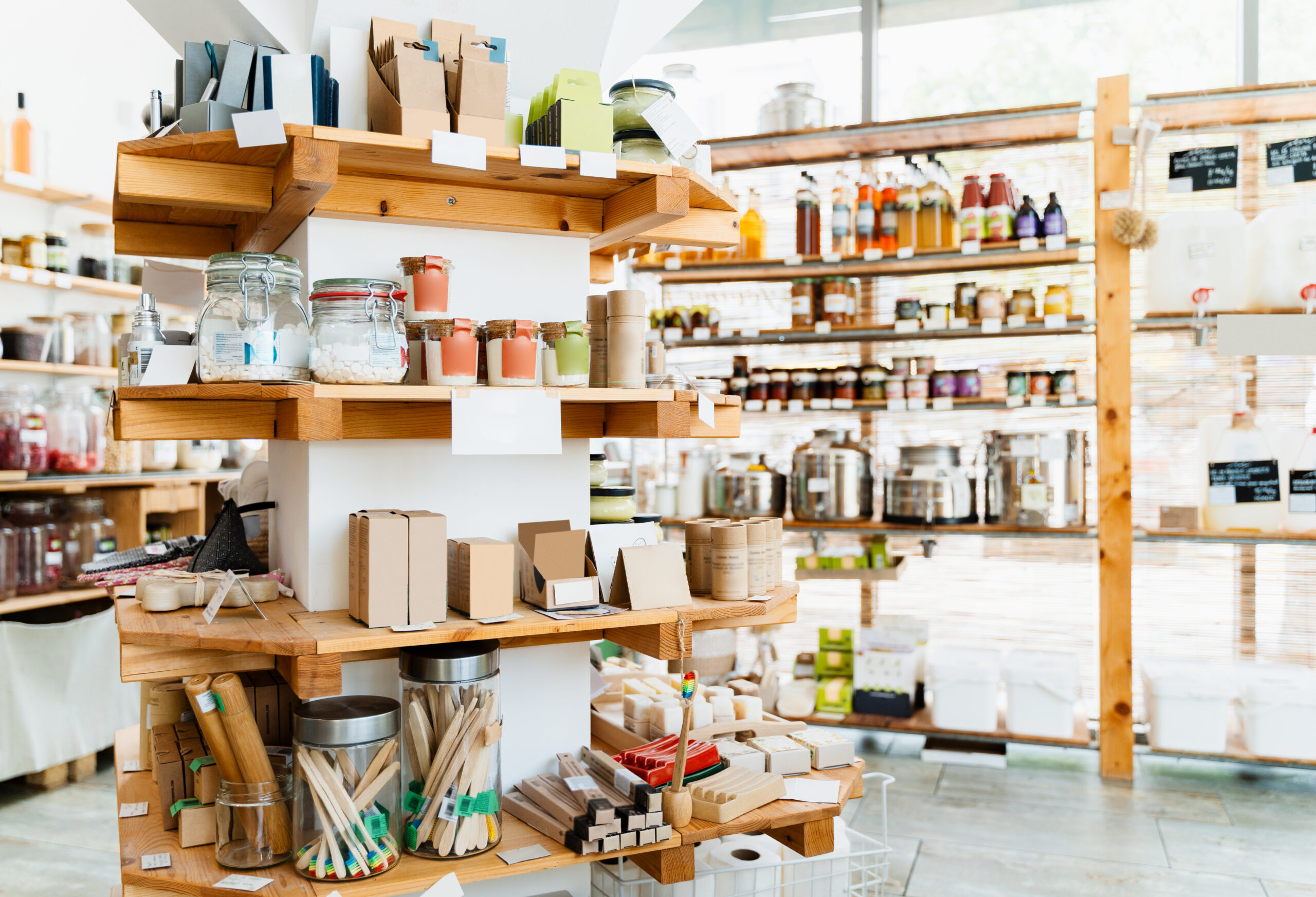 Displays Outlet | Top brick and mortar retail trends of 2017